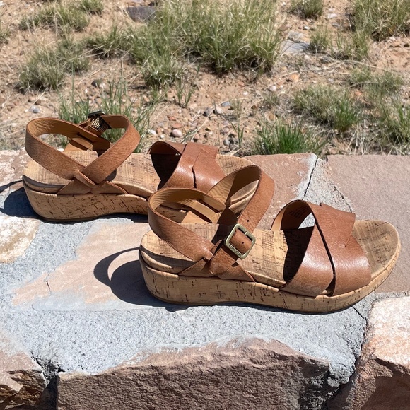 GUC KORK-EASE Women's Myrna 2.0 Ankle Strap Wedge Sandal (Size: 37/Tan) - Picture 1 of 15